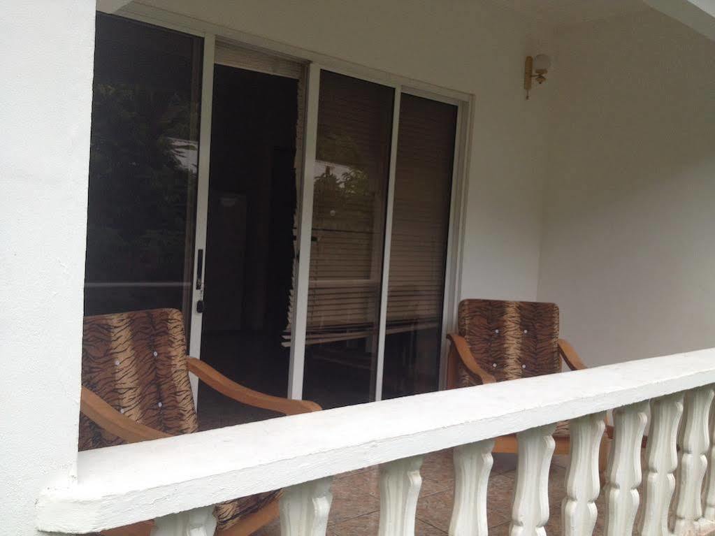 Villa Marl Self Catering Pointe La Rue Exterior foto